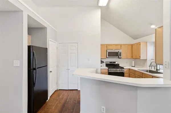 1714 Northampton Drive, Rowlett, TX 75089