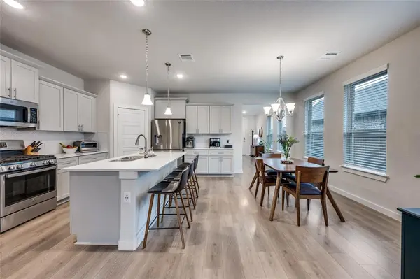 5405 High Pointe Drive, Haltom City, TX 76137