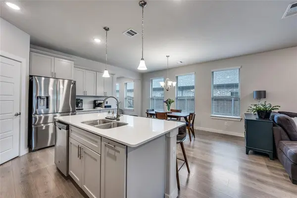 5405 High Pointe Drive, Haltom City, TX 76137