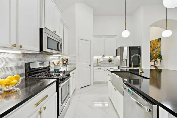 2801 White Rock Creek Drive, Mckinney, TX 75072