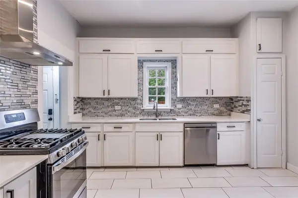 1810 5th Avenue, Fort Worth, TX 76110