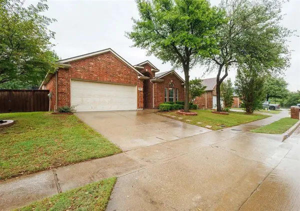 7048 Summit Parc Drive, Dallas, TX 75249