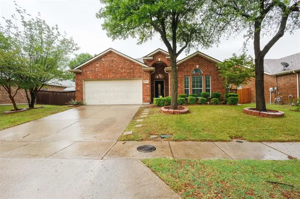 7048 Summit Parc Drive, Dallas, TX 75249