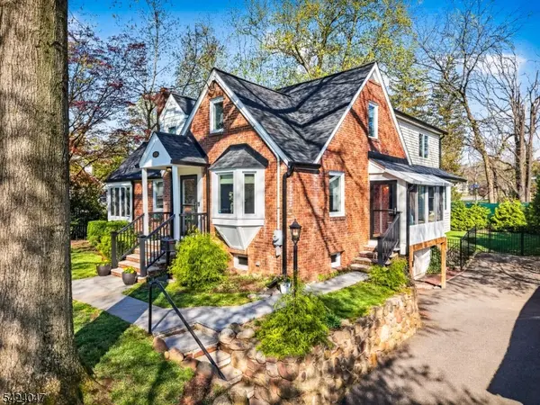 1438 Dunn Pkwy, Mountainside Boro, NJ 07092