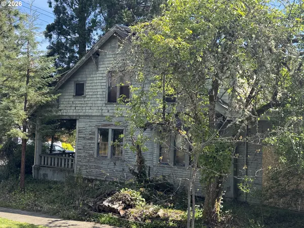 1410 E 20TH AVE, Eugene, OR 97403