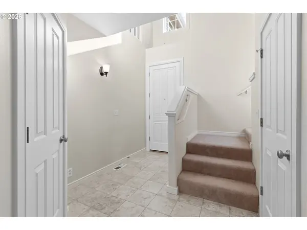 482 COVEY LN, Eugene, OR 97401