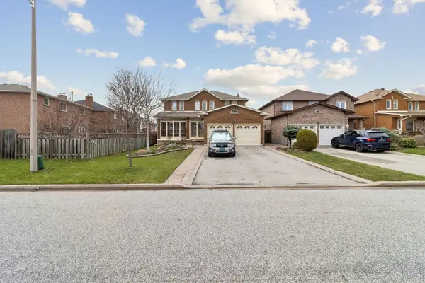 149 Castlehill RD, Vaughan, ON L6A 1N7