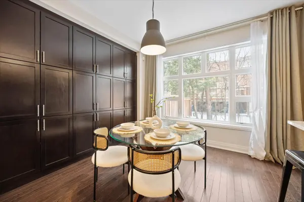 42 Causland LN, Richmond Hill, ON L4S 0G5