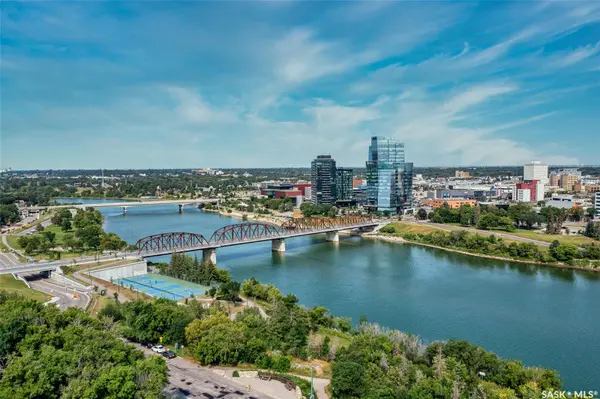 518 12th STREET E, Saskatoon, SK S7N 0H2