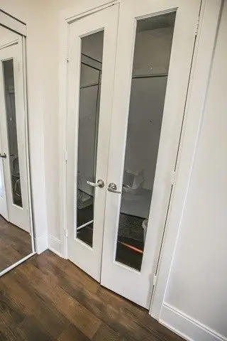 330 Burnhamthorpe RD W #2701, Mississauga, ON L5B 0E1