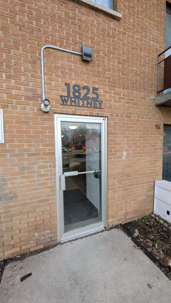 1825 Whitney ST #105, London East, ON N5W 2W3