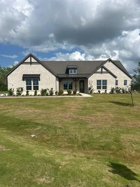 1003 Webb Court, Van Alstyne, TX 75495