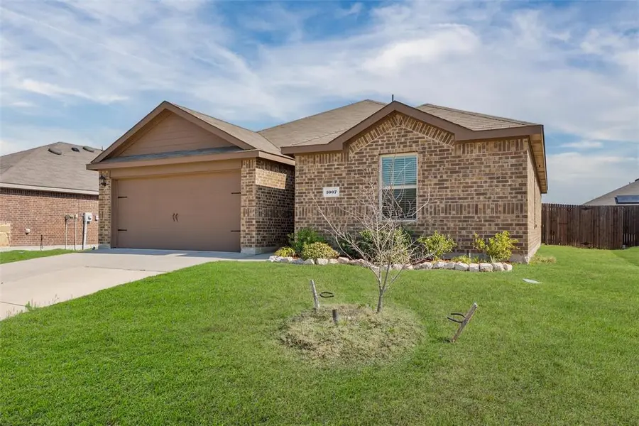 1007 Stockyard Street, Royse City, TX 75189