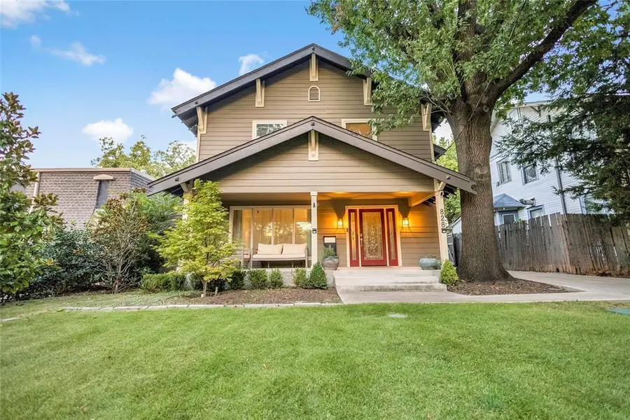 828 Elsbeth Street, Dallas, TX 75208