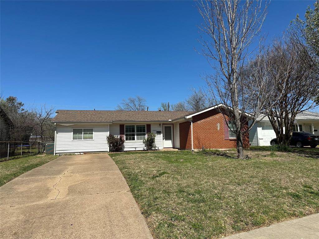 2203 Finley Road, Irving, TX 75062