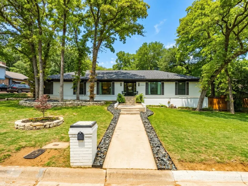 4505 Woodland Park Boulevard, Arlington, TX 76013