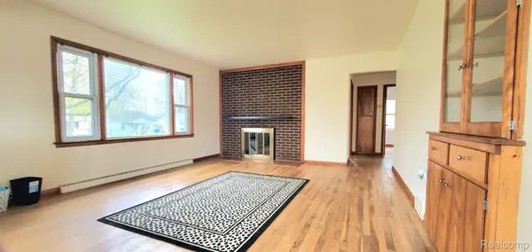 385 Devonshire ST, Ypsilanti Charter Township, MI 48198