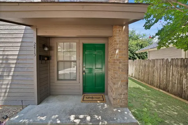 2415 Sanguinet Street, Fort Worth, TX 76107