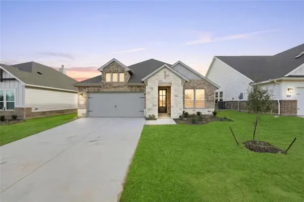 1244 Sabine River Lane, Springtown, TX 76082