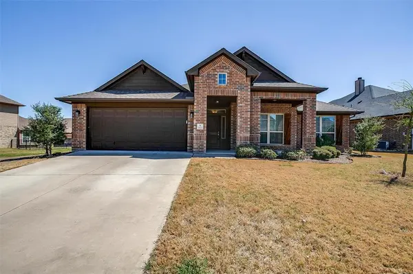1023 Saint Andrews Drive, Burleson, TX 76028