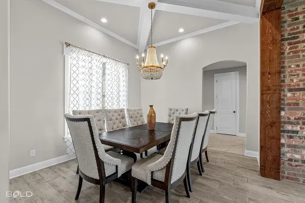 402 Erie Circle, Bossier City, LA 71111