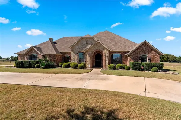22 Windsor Drive, Mclendon Chisholm, TX 75032