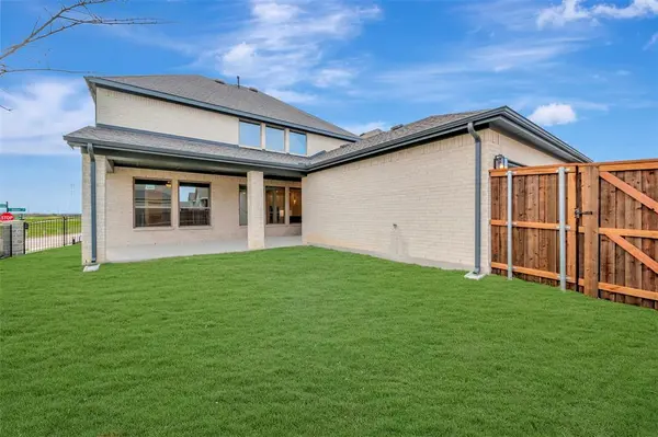 1100 Bolden Avenue, Crowley, TX 76036