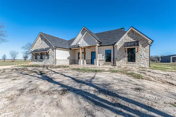 557 Clubhouse Drive, Corsicana, TX 75109