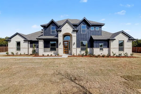 7041 Champion Road, Midlothian, TX 76065