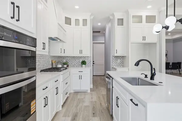 707 Ross Trail, Arlington, TX 76012