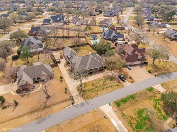 304 Tealwood Drive, Bossier City, LA 71111