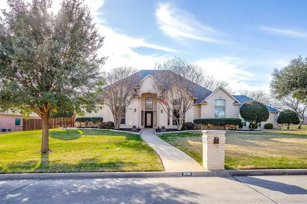 908 Summertree Lane, Southlake, TX 76092