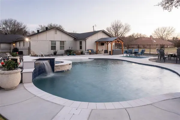 2 Moonlight Trail, Lucas, TX 75002