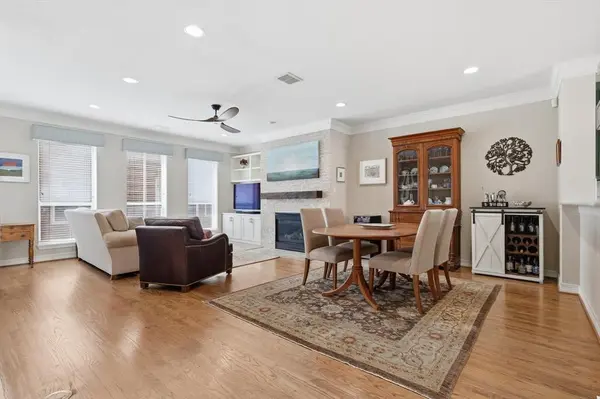 2619 Colby Street #B, Dallas, TX 75204