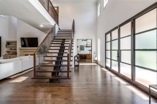 6615 Northwood Road, Dallas, TX 75225