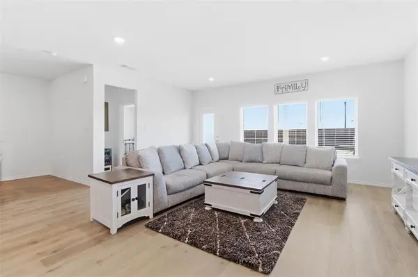 809 Sunlight Loop, Princeton, TX 75407