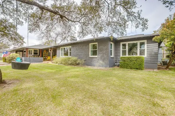 6732 Fortune Road, Fort Worth, TX 76116