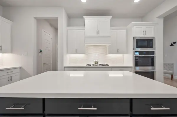 2829 Midlake Drive, Midlothian, TX 76065