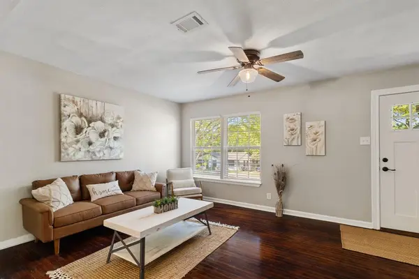 1104 Redbud Street, Denison, TX 75020