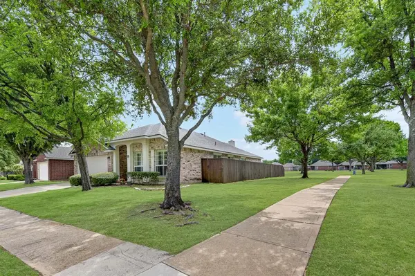 1369 Royal Oaks Drive, Frisco, TX 75036