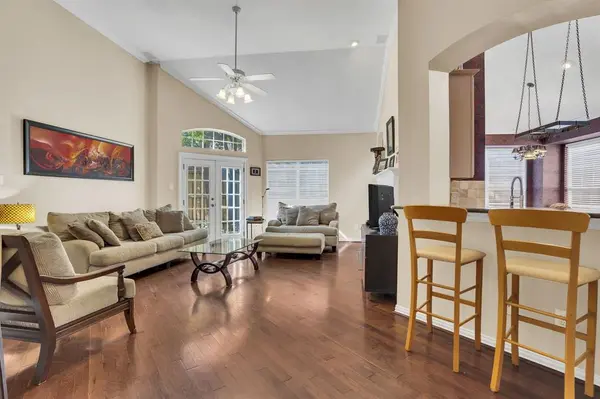 2630 Lakeforest Court, Dallas, TX 75214