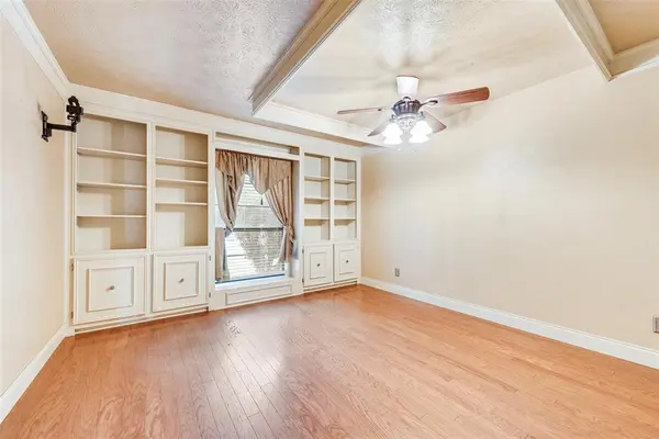 5108 Shannon Drive, The Colony, TX 75056