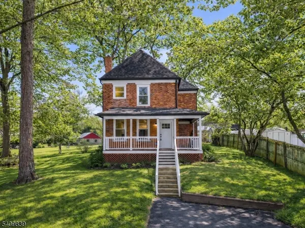 71 Wishing Well Rd,  Hamburg Boro,  NJ 07419