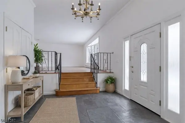 131 Ridge Rd, Watchung Boro, NJ 07069