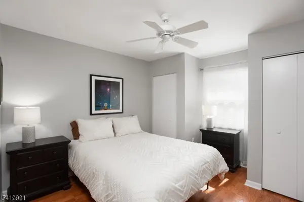 219 Coldspring Ct, Franklin Twp., NJ 08873