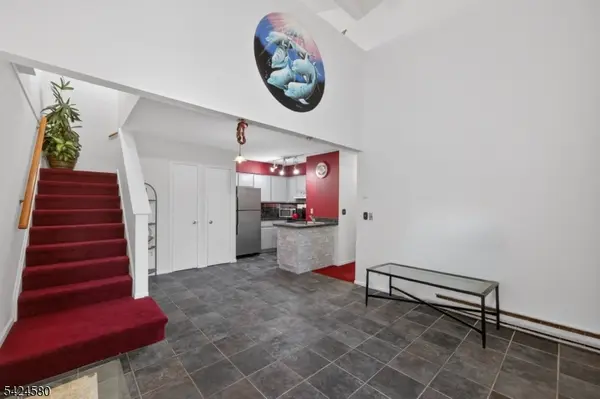 26 Larkspur Ct #26, Bedminster Twp., NJ 07921