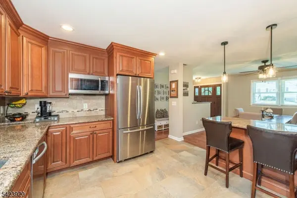 21 Carrol St, Fairfield Twp., NJ 07004