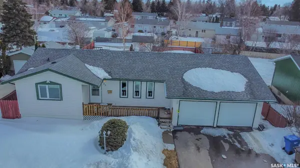 305 Churchill DRIVE, Melfort, SK S0E 1A0