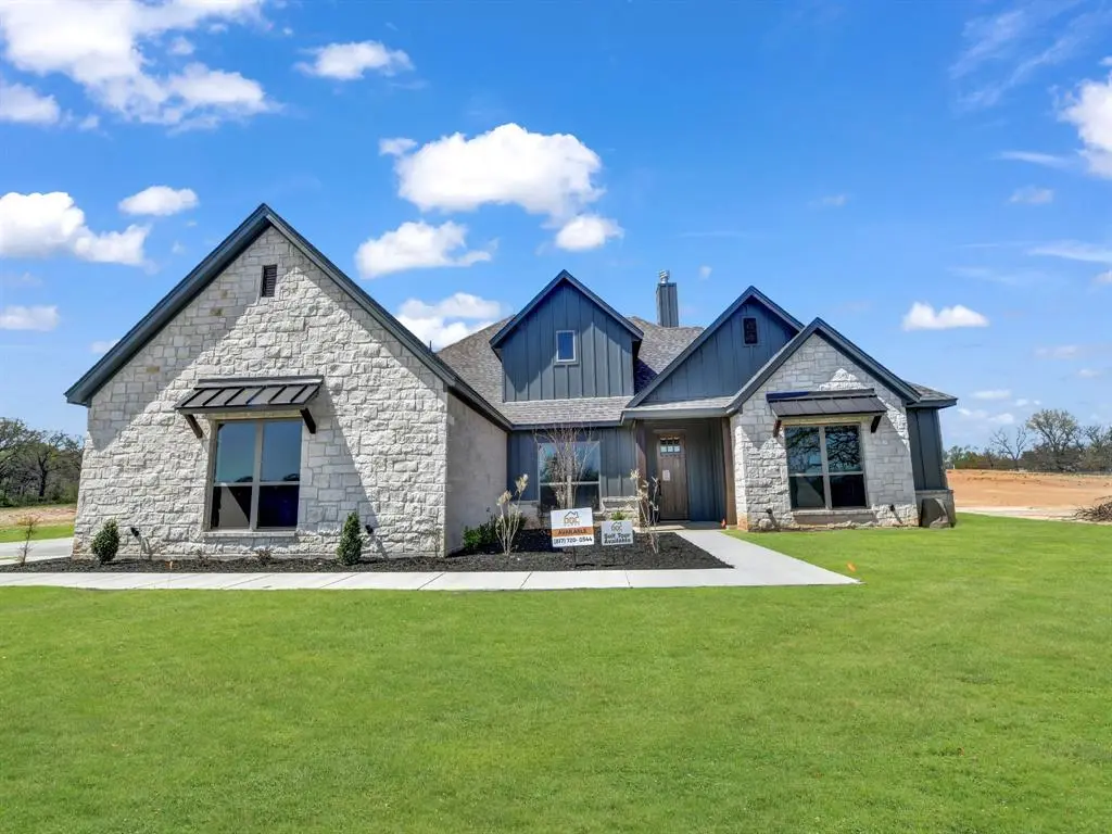 10016 Valley Oak Way, Springtown, TX 76082