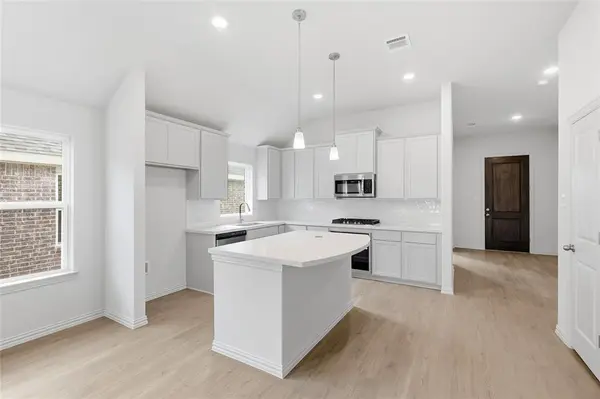 4936 Water Lily Lane, Fort Worth, TX 76036